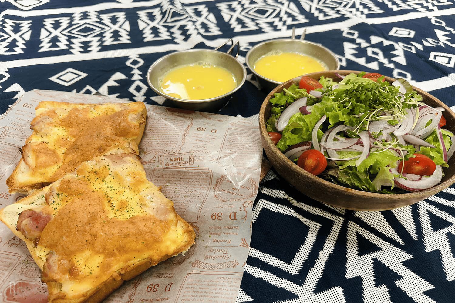 朝食